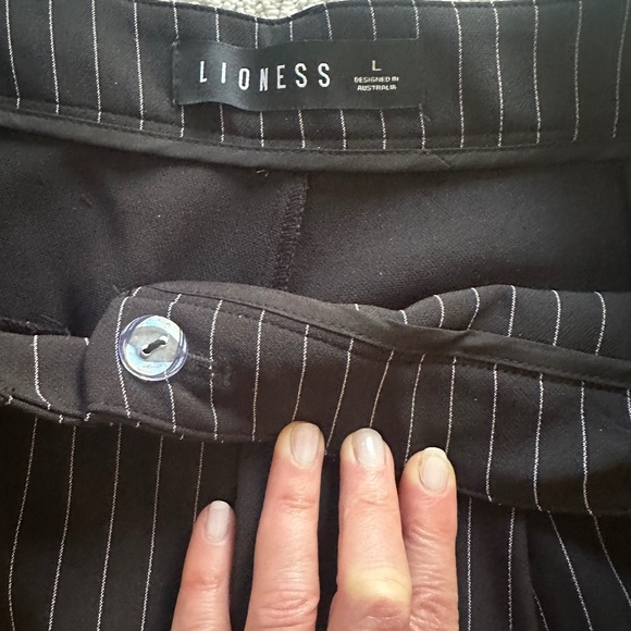 Lioness La Mesa Pant in black pinstripe  -SZ Large NWOT - Picture 7 of 13